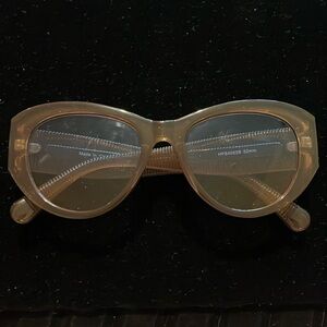 Chic Brown Sunglasses